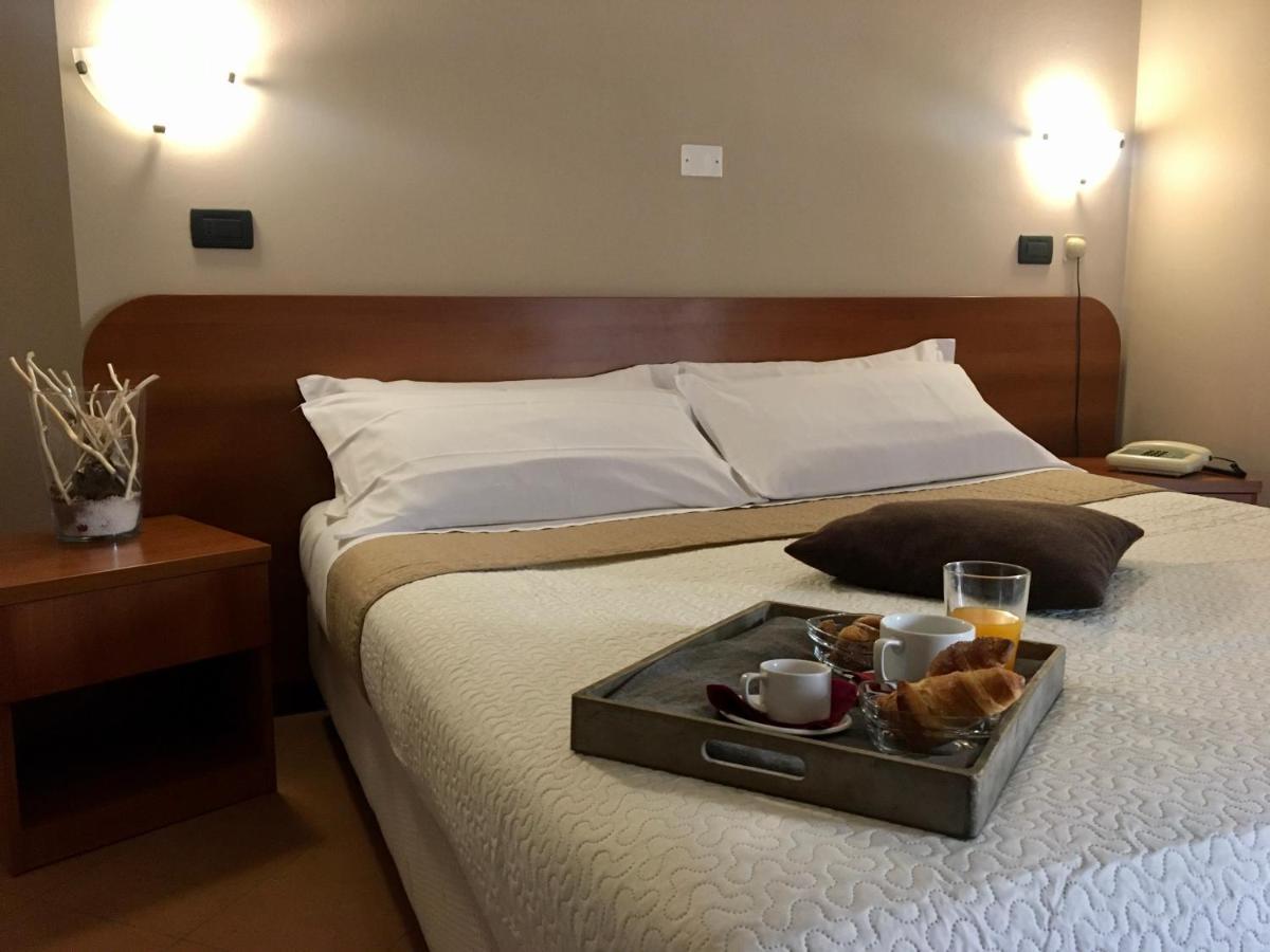 Hotel Kristall Orvieto Luaran gambar
