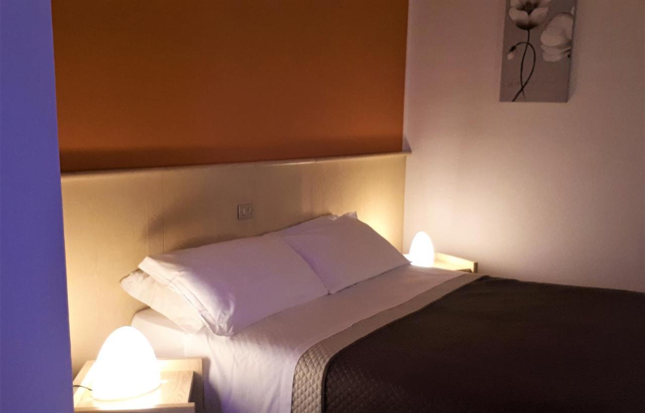 Hotel Kristall Orvieto Luaran gambar